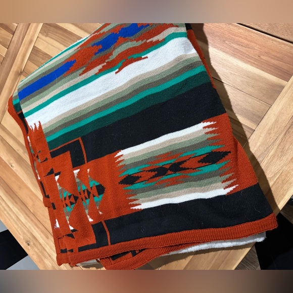 Huge vintage acrylic Aztec blanket - Picture 1 of 3